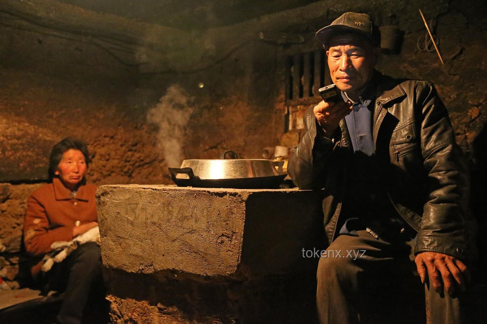 🔥35岁小伙隐居山洞，用创新改写生活剧本🏞️